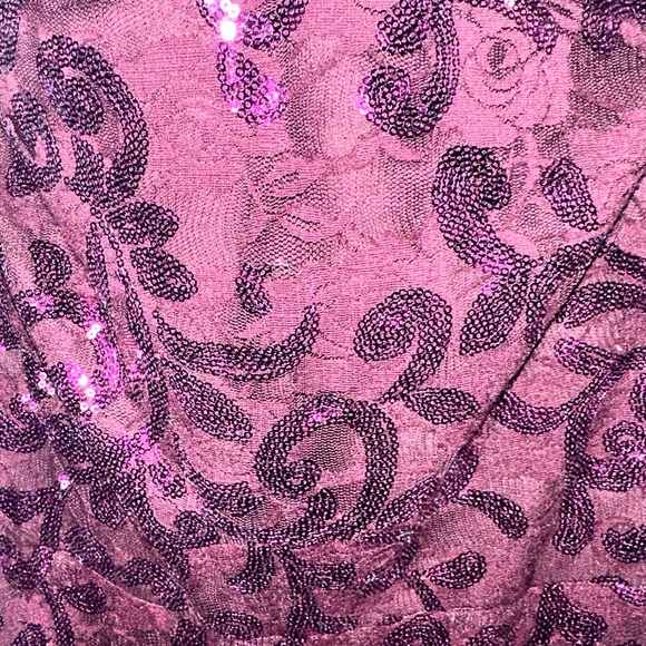 NEW WT Eliza J Women’s Size 16 Sequin Gown Sleeveless Mermaid Style Purple - Picture 3 of 16